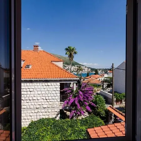 Todo - Two Bedroom With Terrace Apartment *
