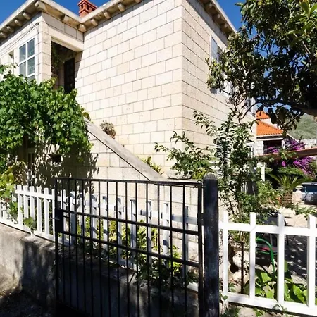 Todo - Two Bedroom With Terrace *